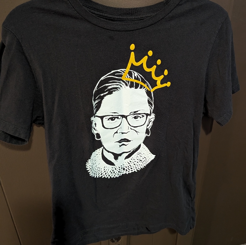 Target RBG Queen Shirt Small